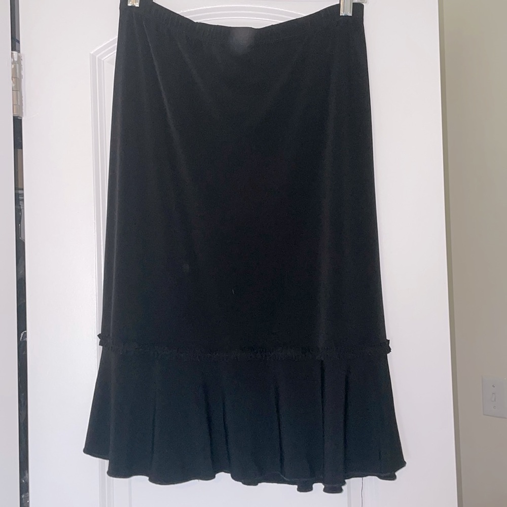 Black skirt